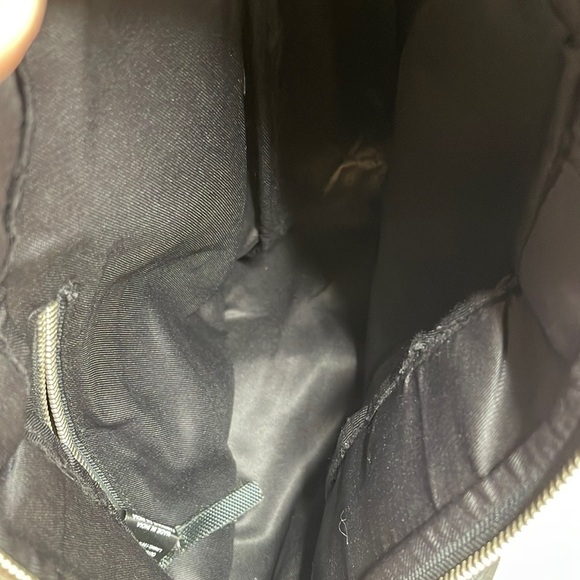 Bolongaro Trevor Sports swing crossbody bag in black - Picture 2 of 6